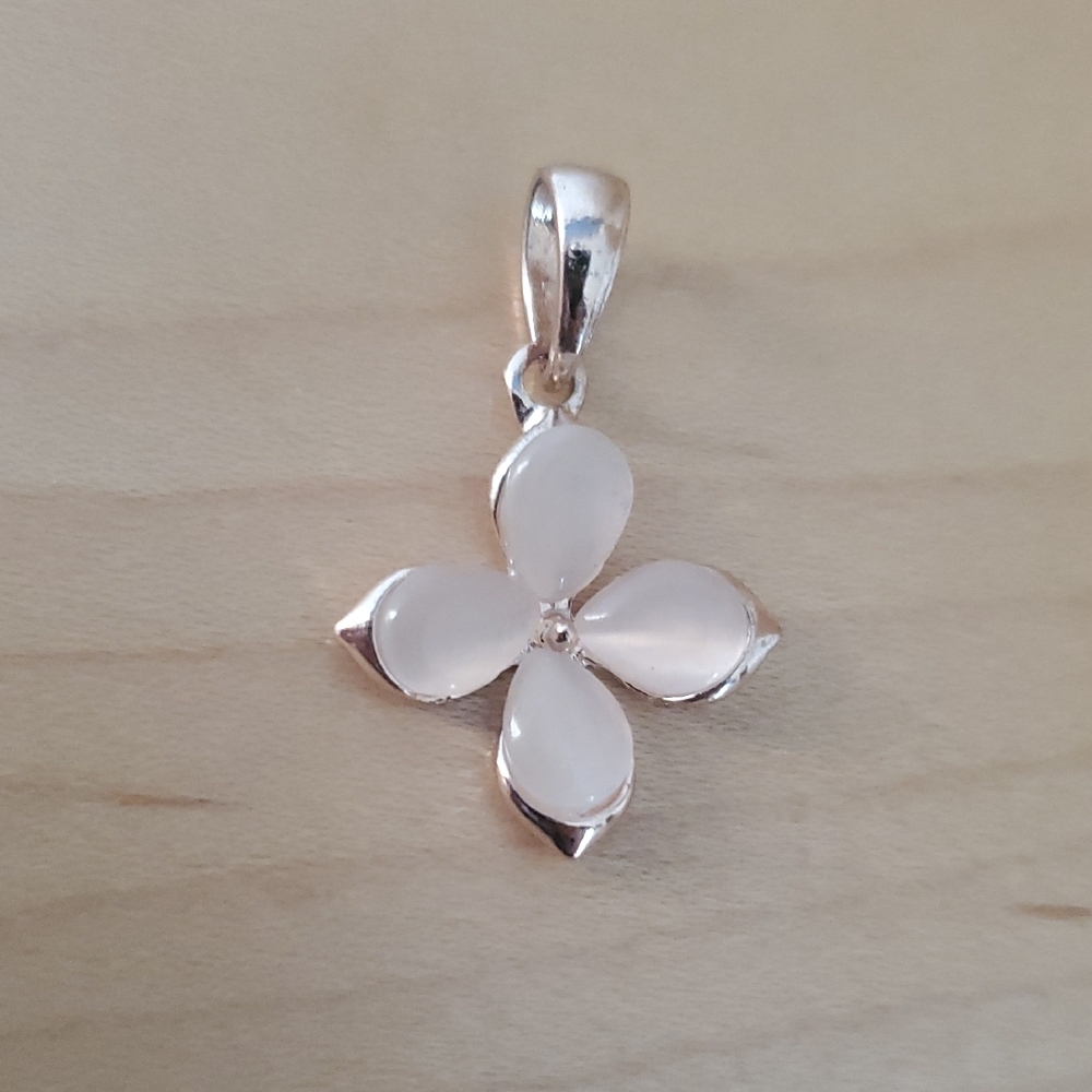 Flower Pendant